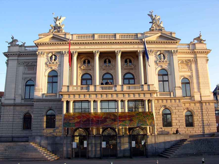 Wann waren Sie das letzte Mal im Opernhaus in Zürich?
